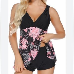 FINWANLO womens modest tankini set w boy shorts bottom size medium NWT